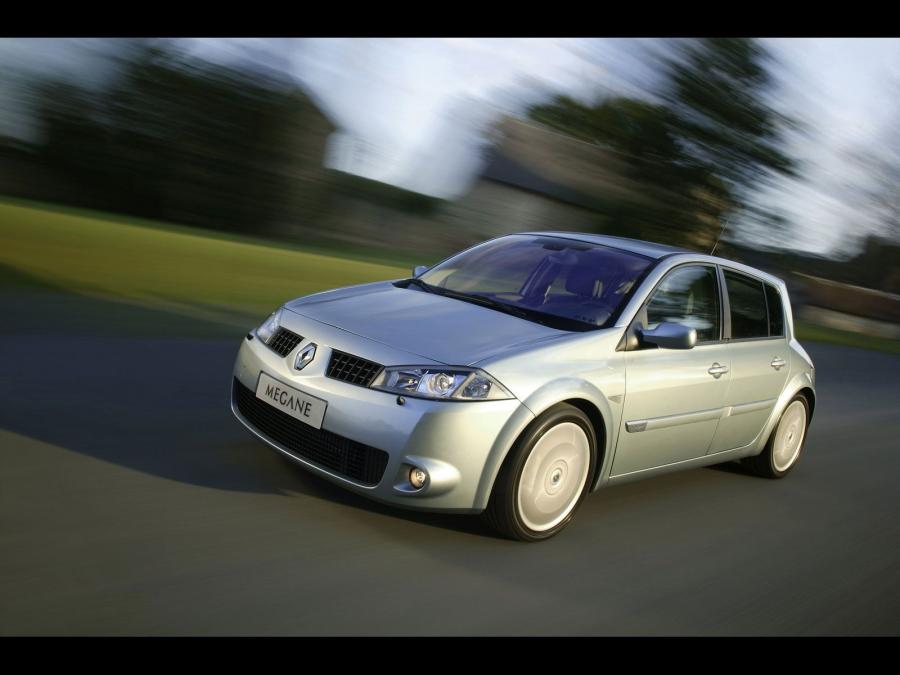  Renault Megane RS 2004 года  (фото 16 из 34)